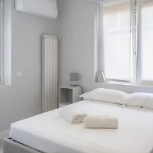 Apartamento Bnbutler - Pergolesi, 6 - Accogliente E Moderno A Due Passi Da Tutto
