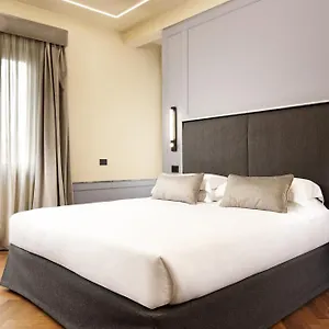 Floren Hotel Отель